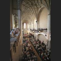 10_Schlosskirche_Wittenberg_Reformationstag_2005.jpg