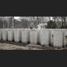 IMG_6062_Berlin_War_Cemetery.jpg