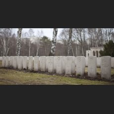 IMG_6071_Berlin_War_Cemetery.jpg