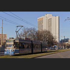 IMG_0276_Westendstr_Tram.jpg