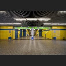 IMG_2023_U_Bahnhof_Holzapfelkreuth.jpg