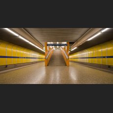 IMG_2098_U_Bahnhof_Holzapfelkreuth.jpg